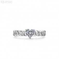 6.5x6.5mm 1.0ct Heart Moissanite diamond Solitaire Ring 