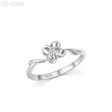 Round Moissanite diamond Solitaire Ring