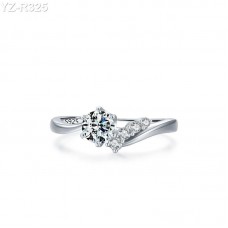 Round Moissanite diamond Solitaire Ring 